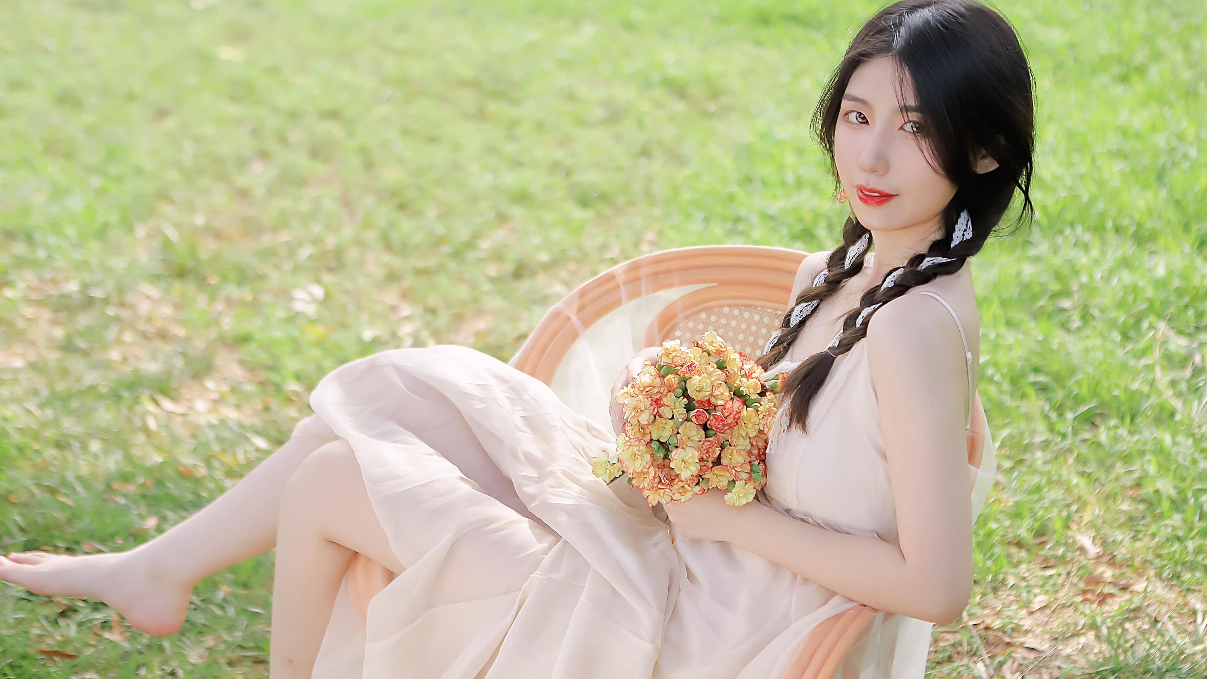 陕西多地迎高温 动物空调房里享受“清凉套餐”